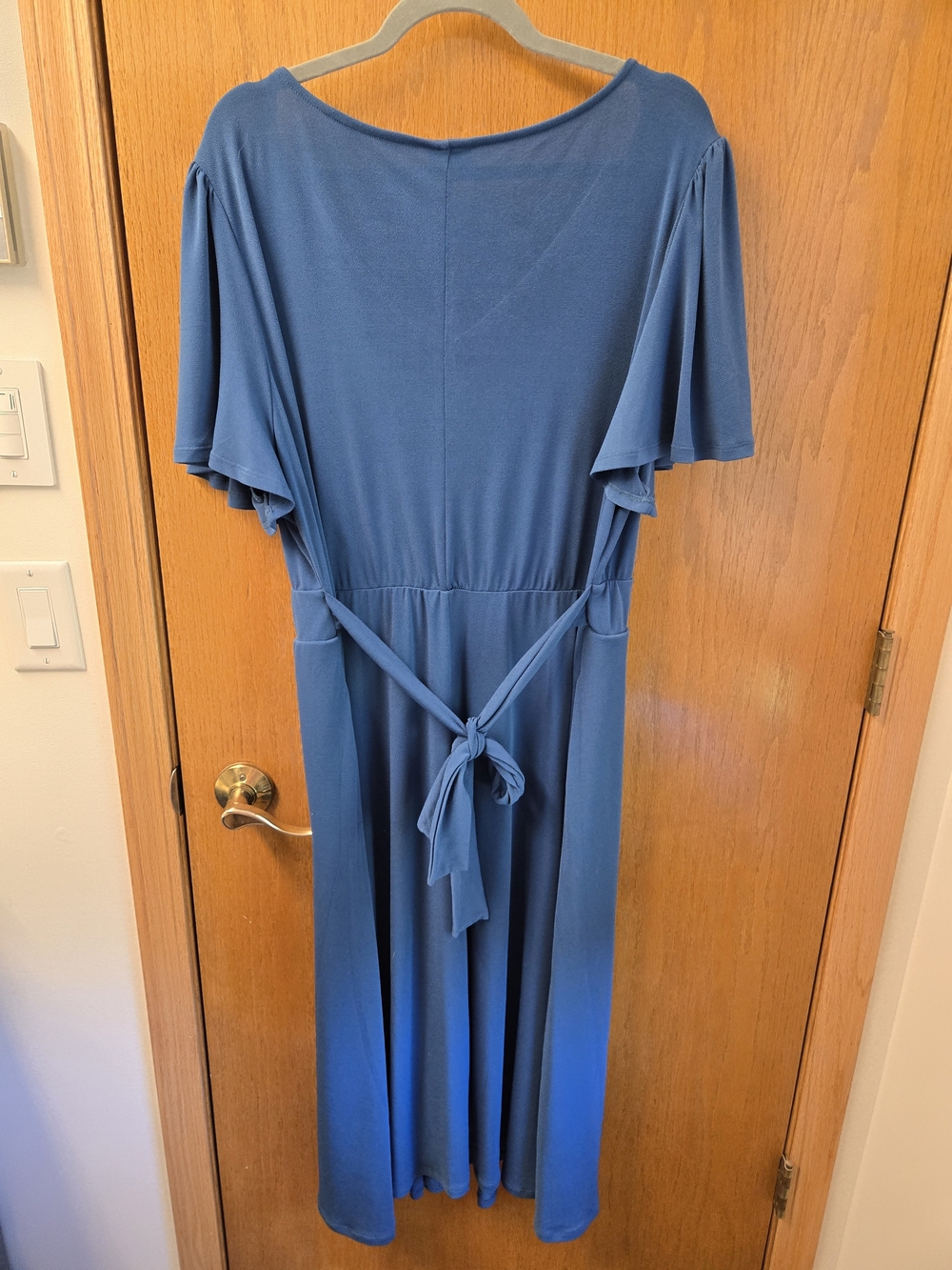 Torrid Elegant Blue V-Neck Midi Dress - Picture 5 of 5